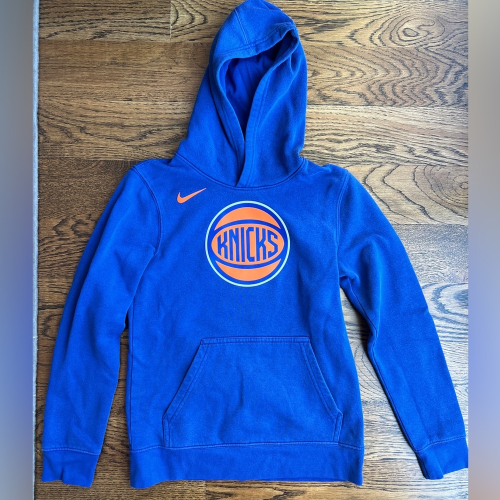 Nike Knicks Hoodie Sweatshirt (Youth M/10-12)